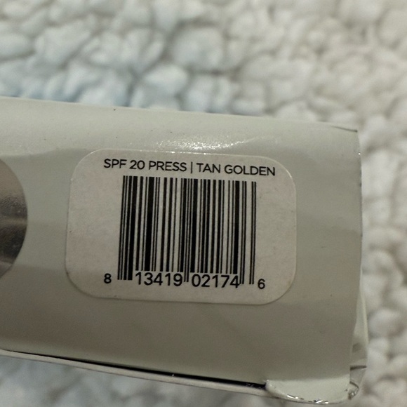 Colorescience Natural Finish Mineral
Foundation SPF 20 tan golden - Picture 5 of 11